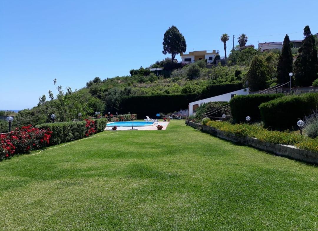 Case Vacanze Con Piscina Альтавилла-Милича Экстерьер фото